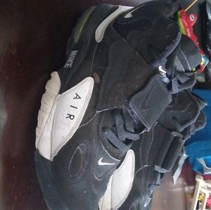 Air nikes men sz 11 used